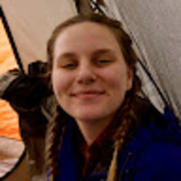 Meet your Posher, Macy - Picture 1 of 1